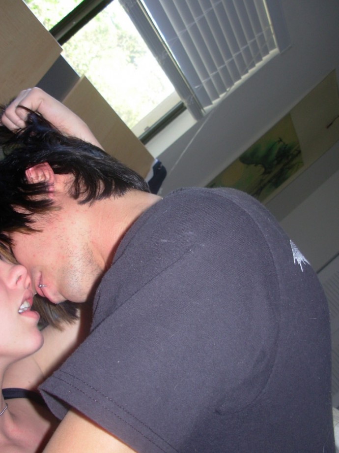 Kissing and fucking emo couple