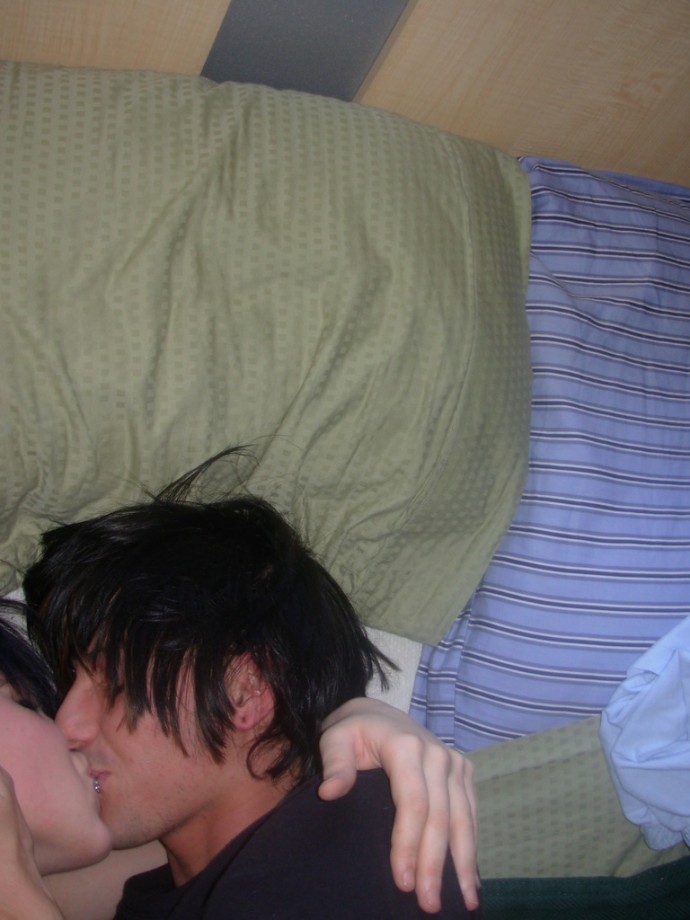 Kissing and fucking emo couple