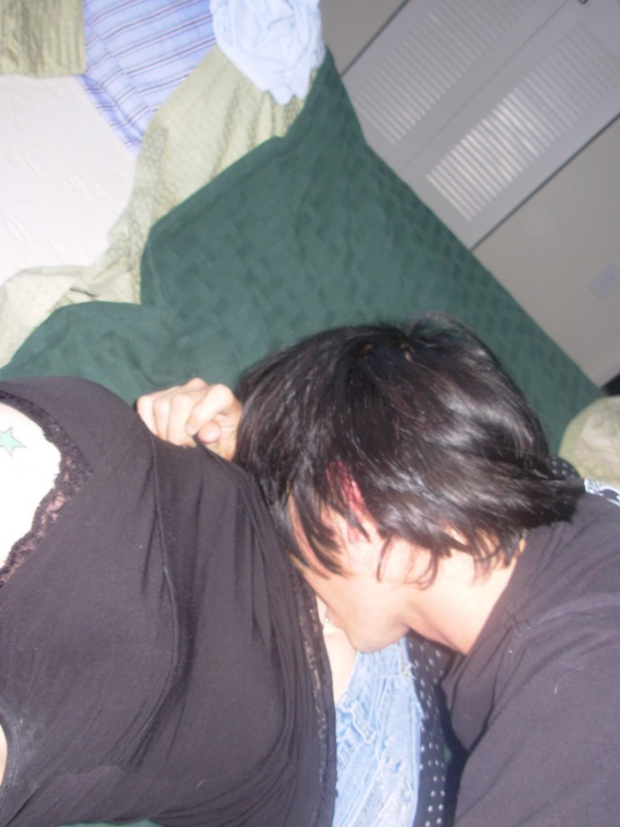 Kissing and fucking emo couple