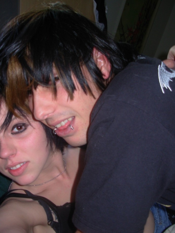 Kissing and fucking emo couple