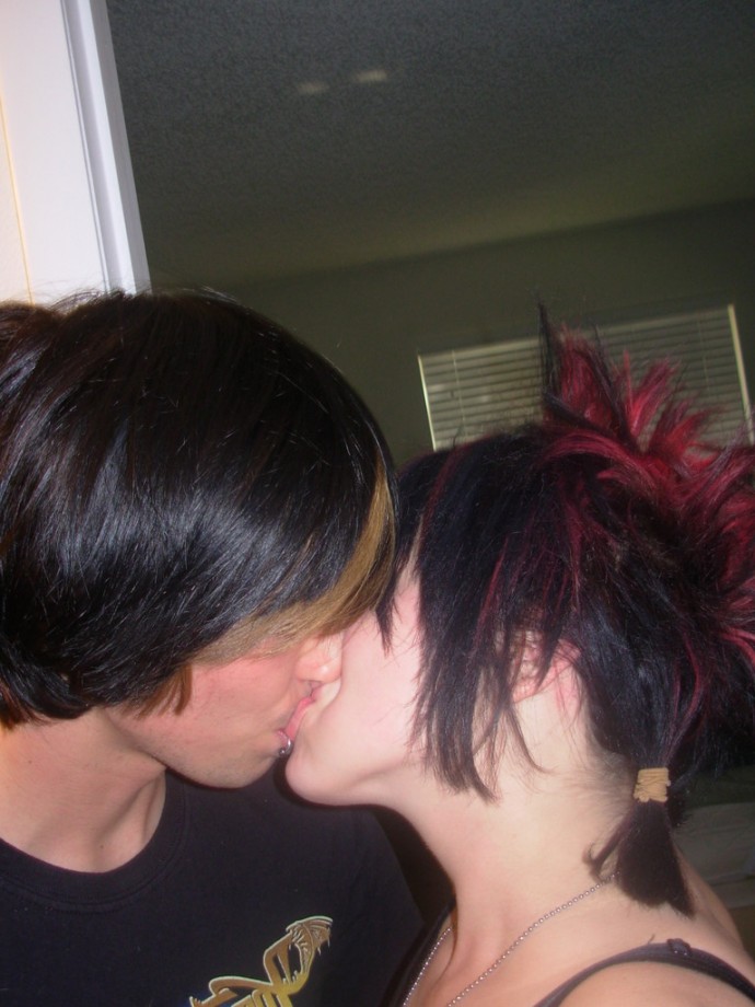 Kissing and fucking emo couple