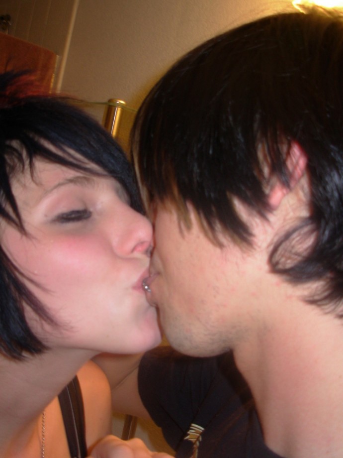 Kissing and fucking emo couple