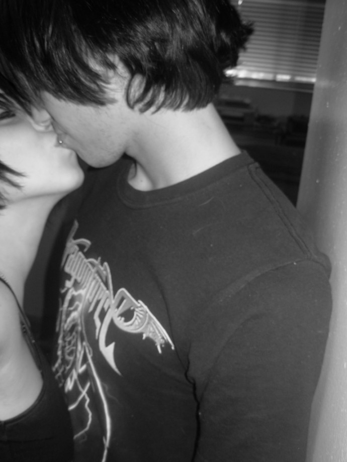 Kissing and fucking emo couple