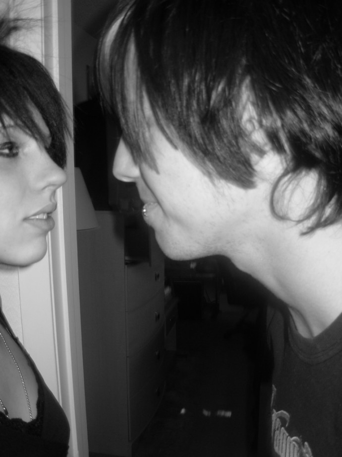 Kissing and fucking emo couple