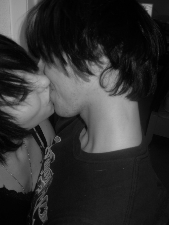 Kissing and fucking emo couple