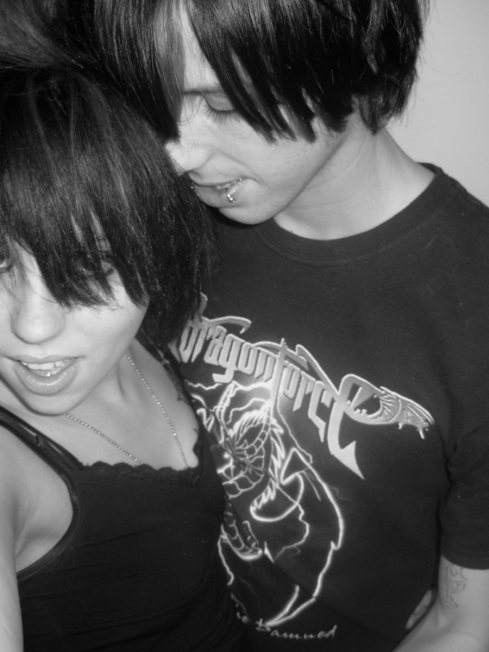 Kissing and fucking emo couple