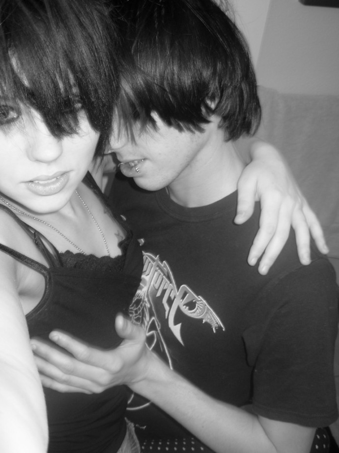 Kissing and fucking emo couple