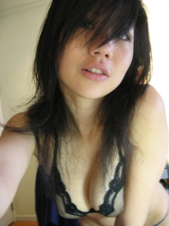 Selfshot - asian teen