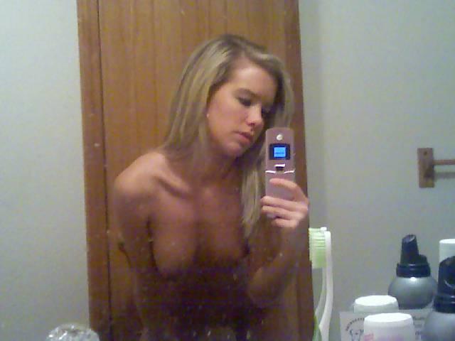 Young teen selfshots