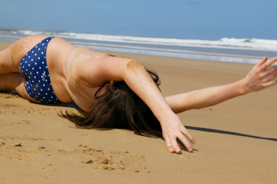 Carmen - posing on the beach - part 1