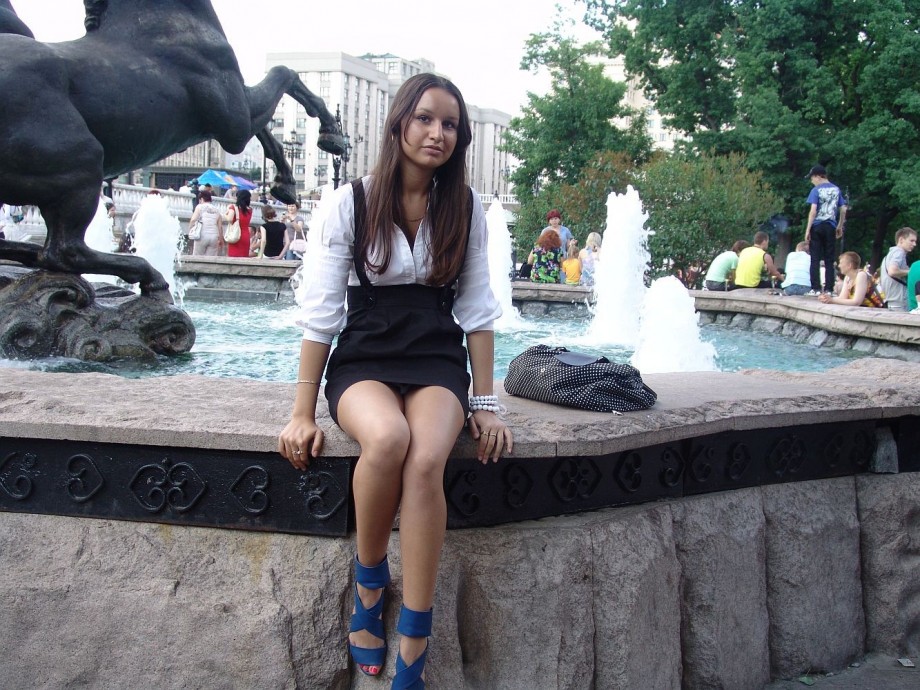 Voyeur girls in the street 3