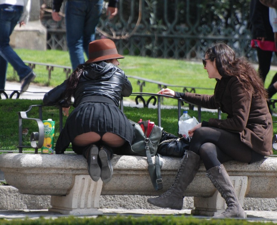 Voyeur girls in the street