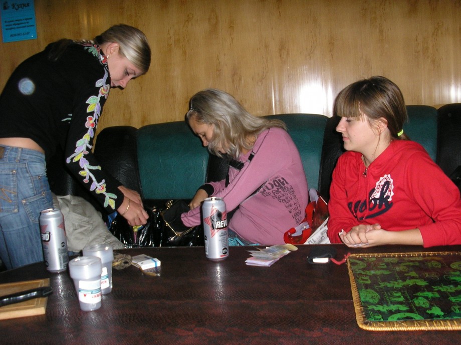 Amateur girls party in the sauna