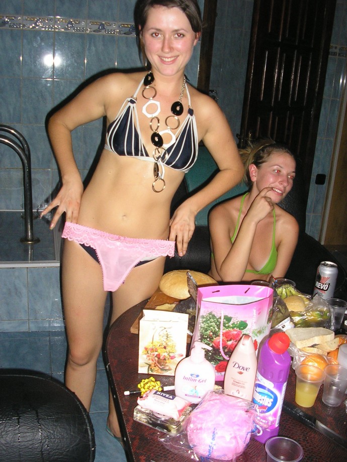 Amateur girls party in the sauna