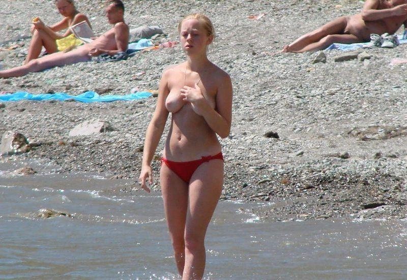 Nudist fkk summer time hotties on the beach