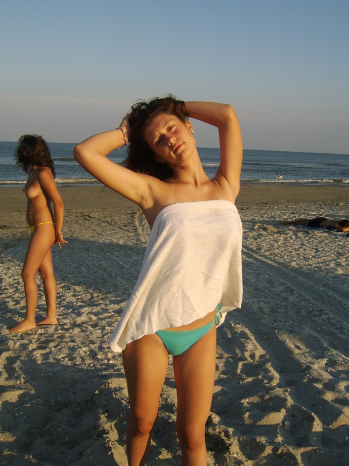 Beach - roxy and friends