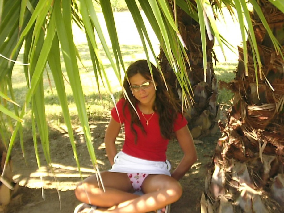 Beach horny girls on vacation - gina