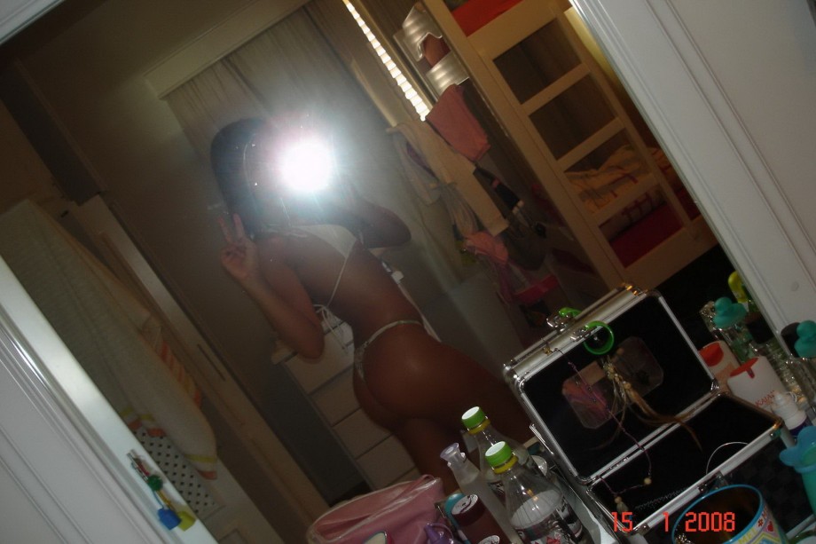 Very hot sport teen selfshots