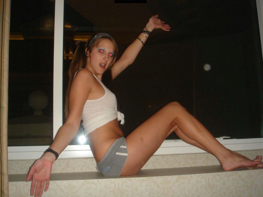 Cute amateur teen babe 5