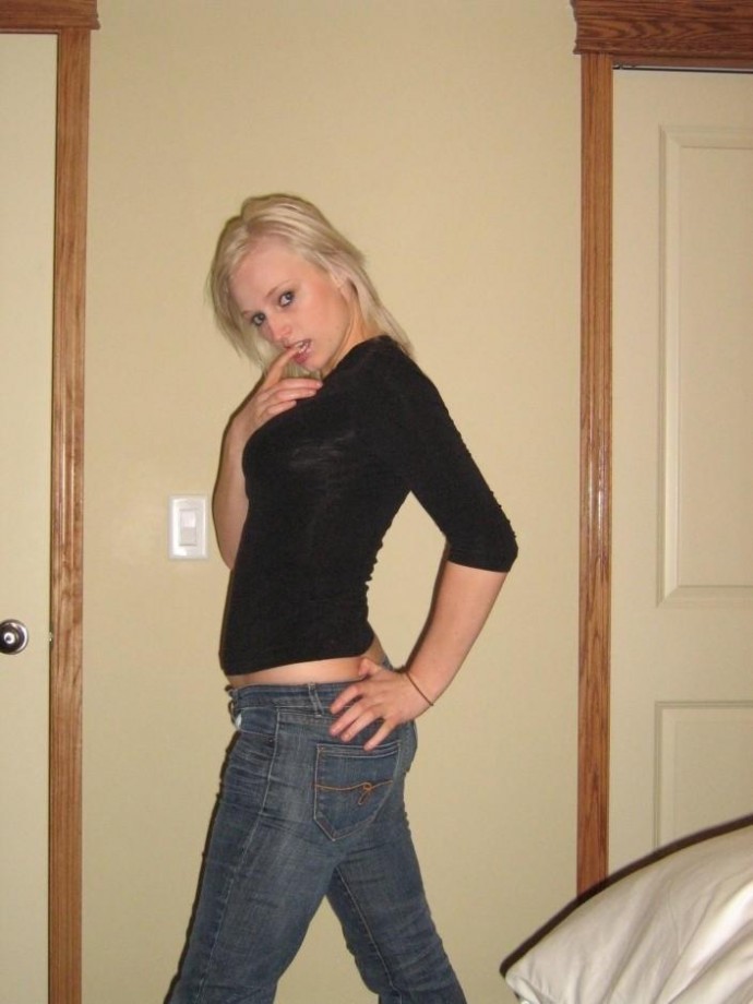 Hot blonde amateur teen 9