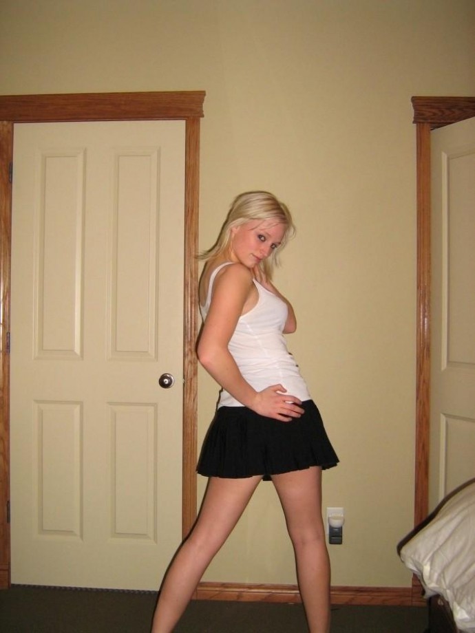 Hot blonde amateur teen 9