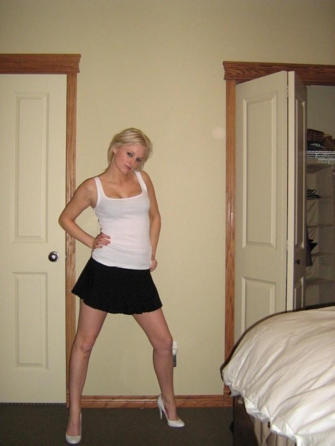 Hot blonde amateur teen 9