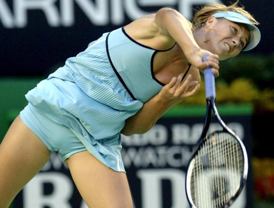 Sports girl cameltoe