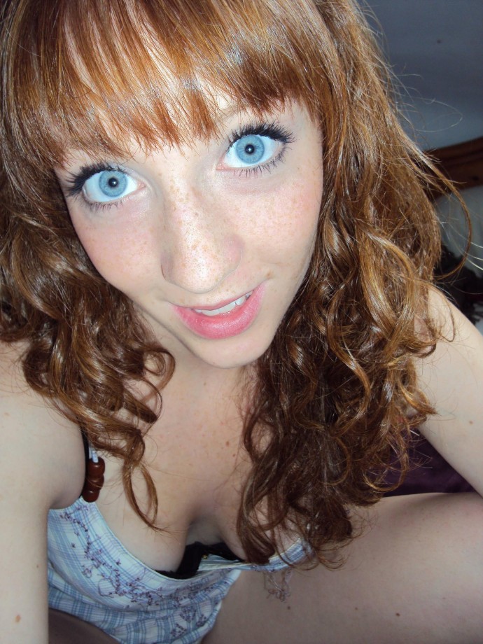 Sexy and horny amateur teen with blue eyes 19