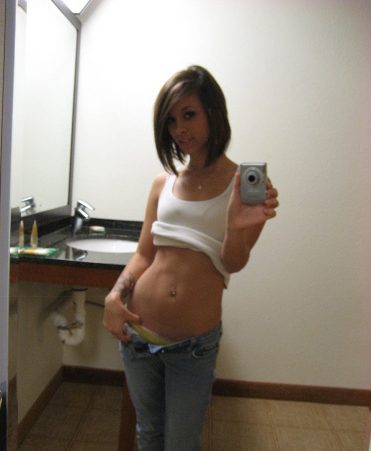 Selfshots - brunette beauty with tiny tits serie 4
