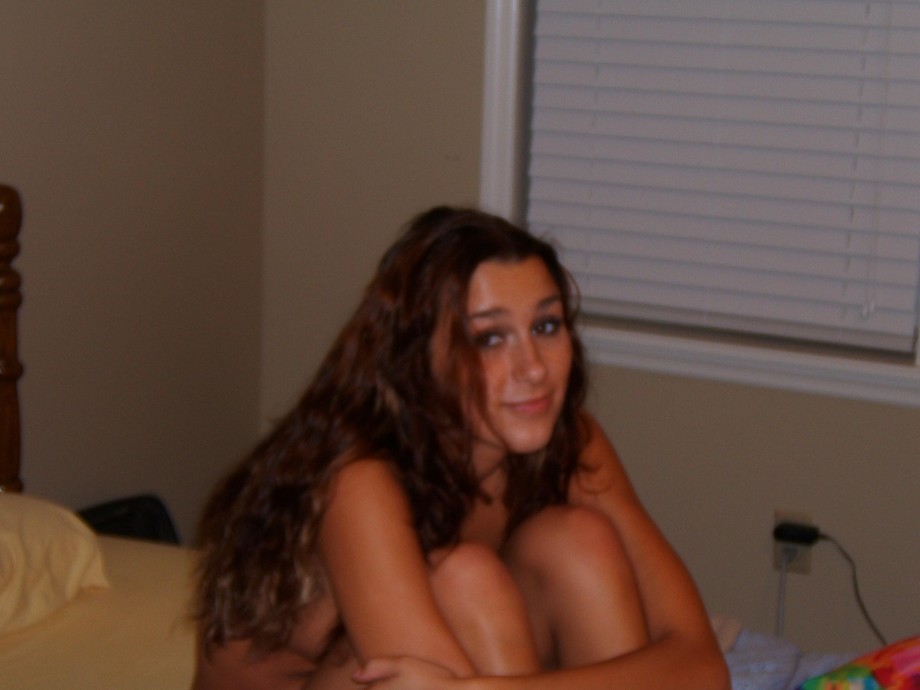 Shy and pretty tanned brunette fucking