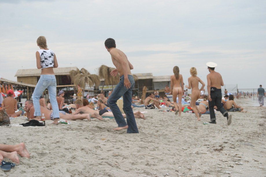Teens on the beach - 04 
