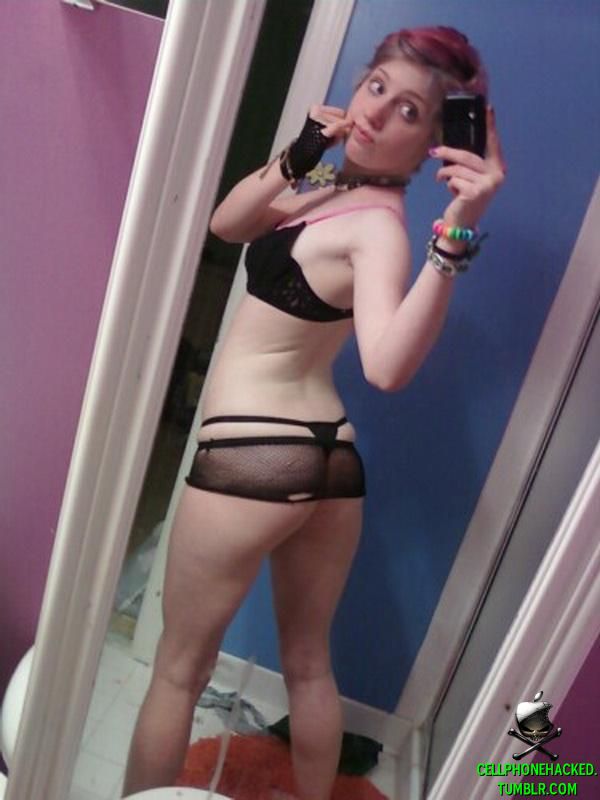 This horny emo teen girlfriend poses for some selfpics