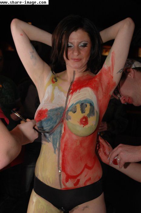 Party girls - striptease and bodypainting