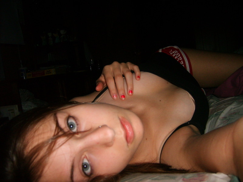 Selfshots - amateur girl