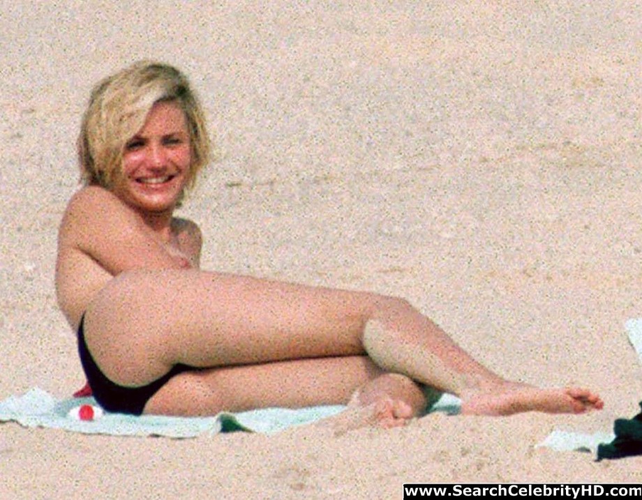 Cameron diaz topless in spiaggia - celebrity