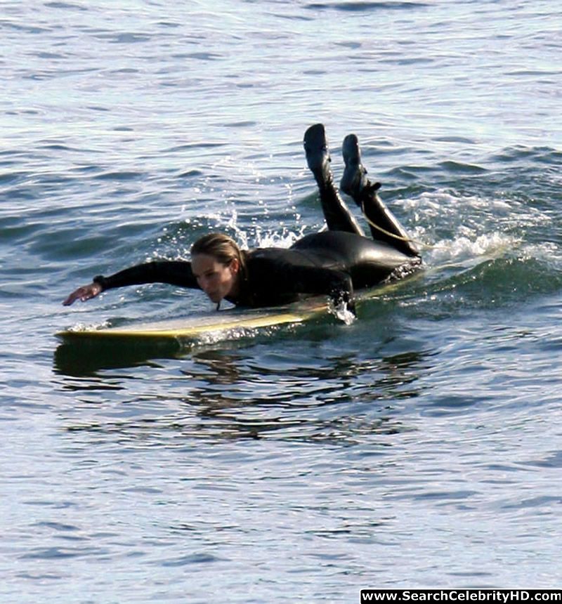 Helen hunt still looks pretty good in a bikini - celebrity