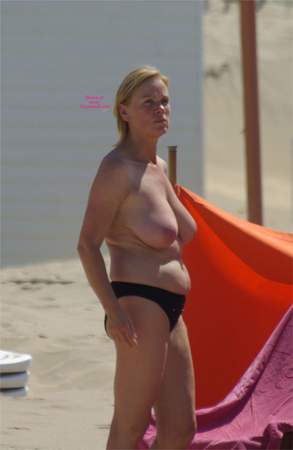 Nudist beach 75