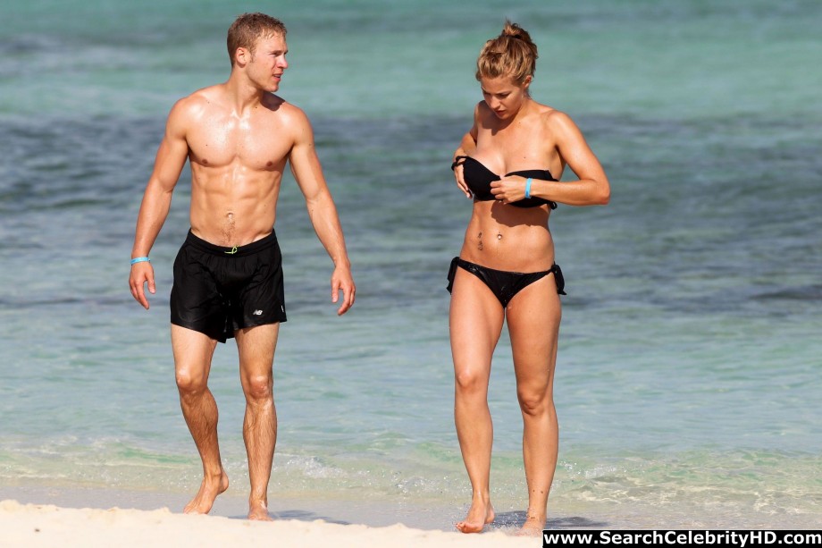 Gemma atkinson - bikini candids in aruba - celebrity