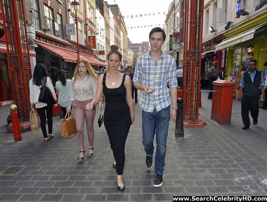 Jennifer lawrence - braless candids in london - celebrity