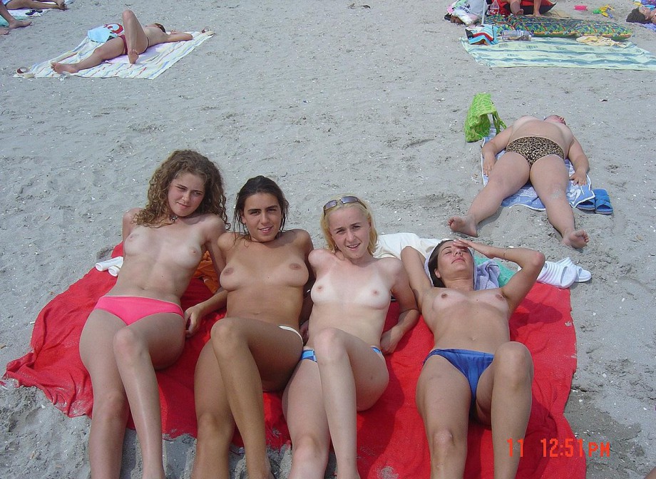 Amateur girls on beach 40