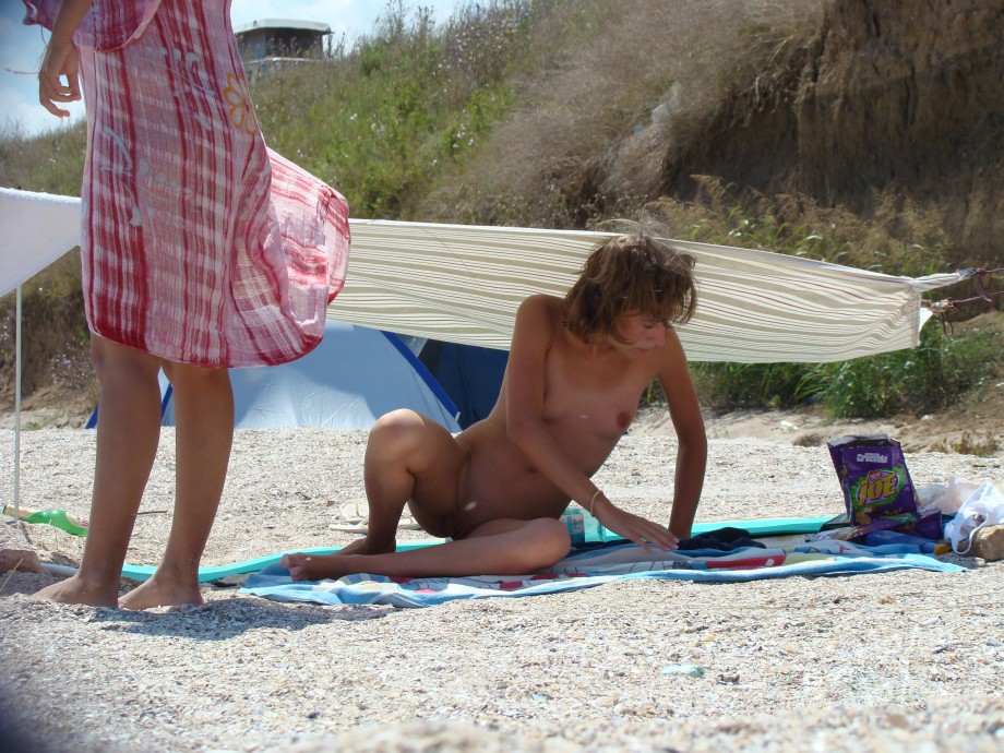 Amateur girls on beach 18