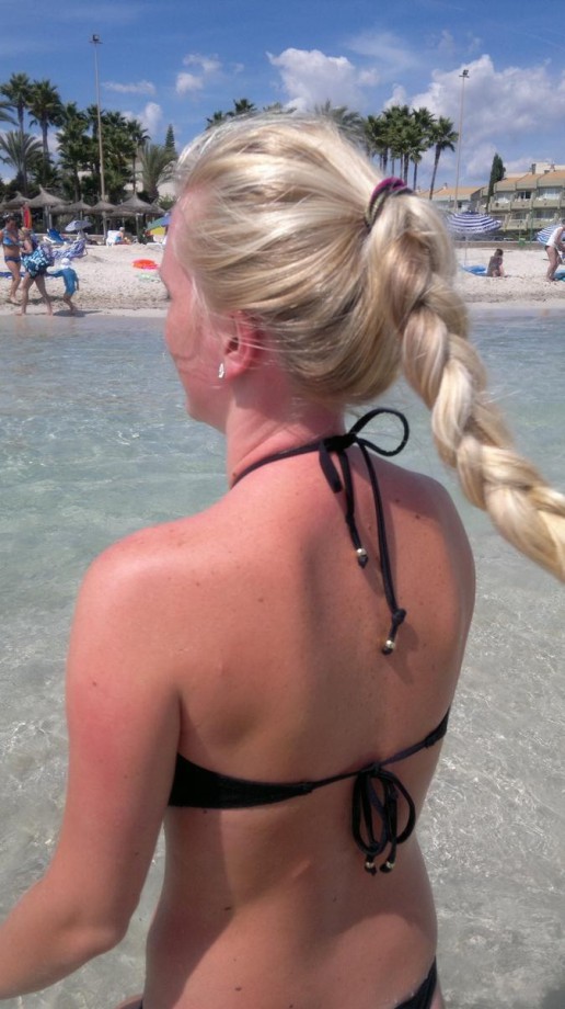 Nice blonde hot vacation beach pix