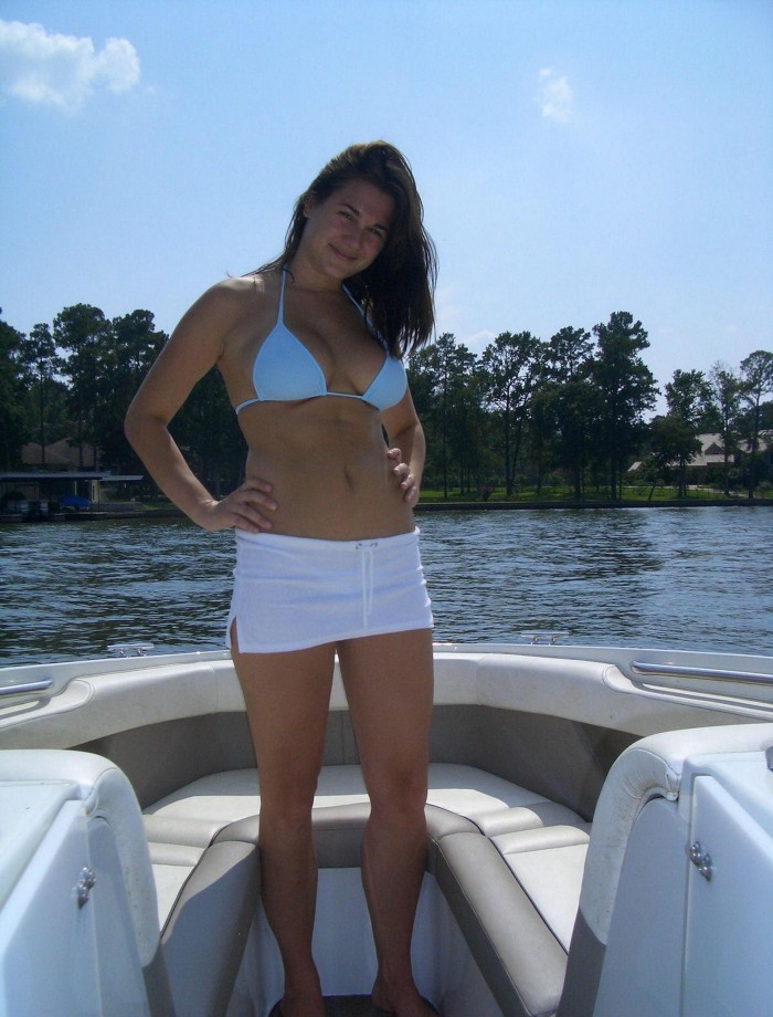 Horny amateur babe on vacation 8