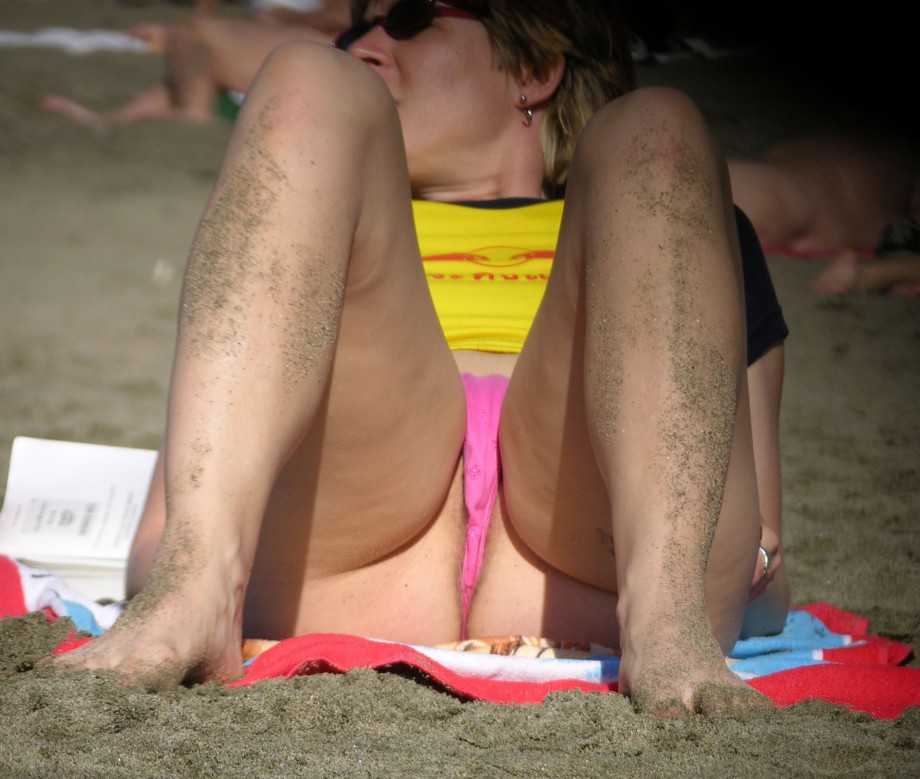 Amateur girls on beach 09