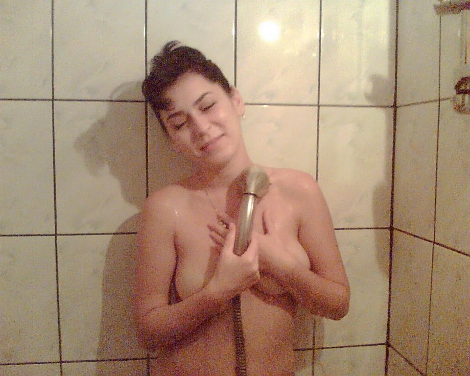 Hot shower babe 44
