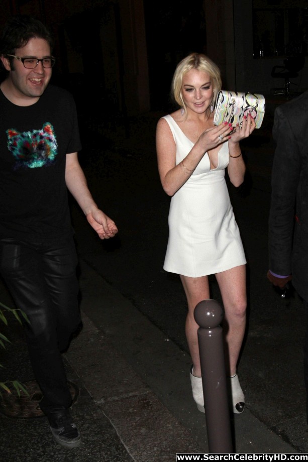 Lindsay lohan - terry richardson party in paris - celebrity