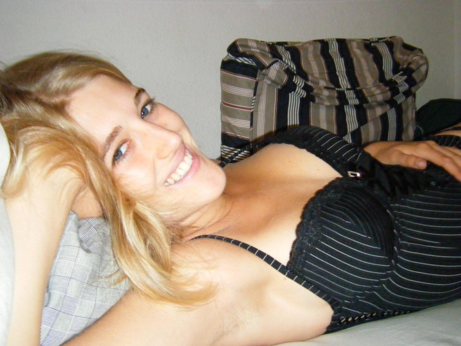 Horny blonde amateur teen babe 8