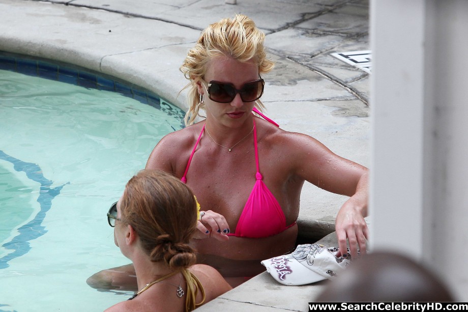 Britney spears in pink bikini in marina del rey - celebrity