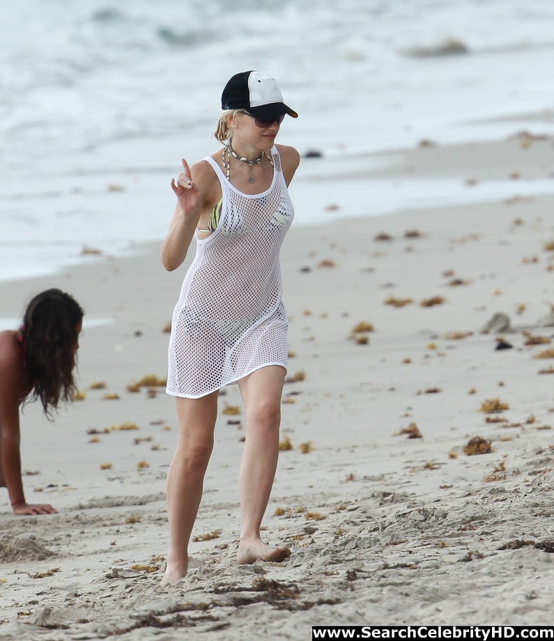 Gwen stefani bikini candids at a beach in miami