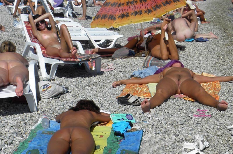Nudist beach 33